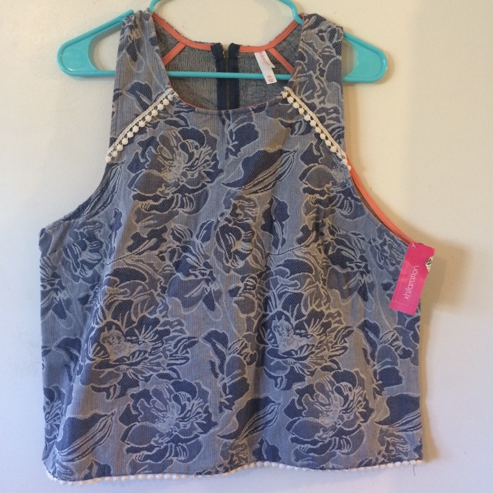 Chambray embroidery top